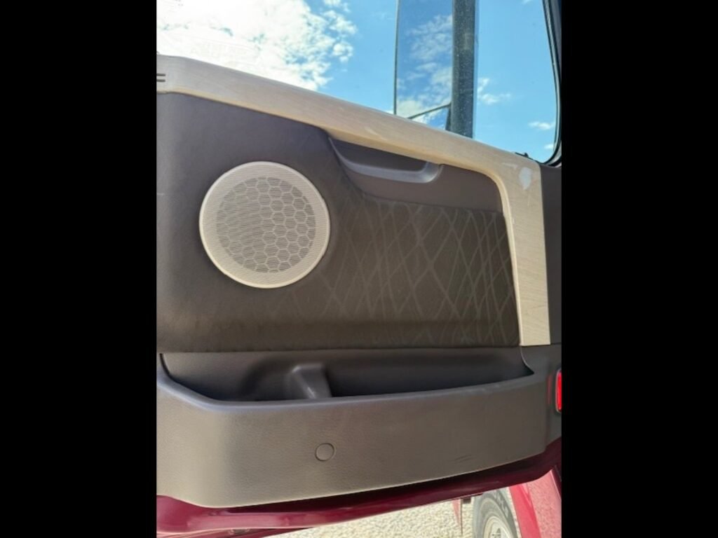 4d40aef1-8ed0-42ec-8880-aa99a5760edc