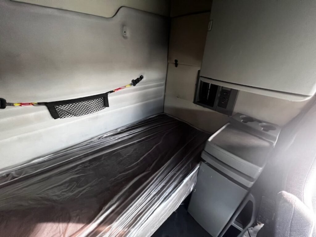 8cbb387d-a932-4742-9102-6ef4db00c71e