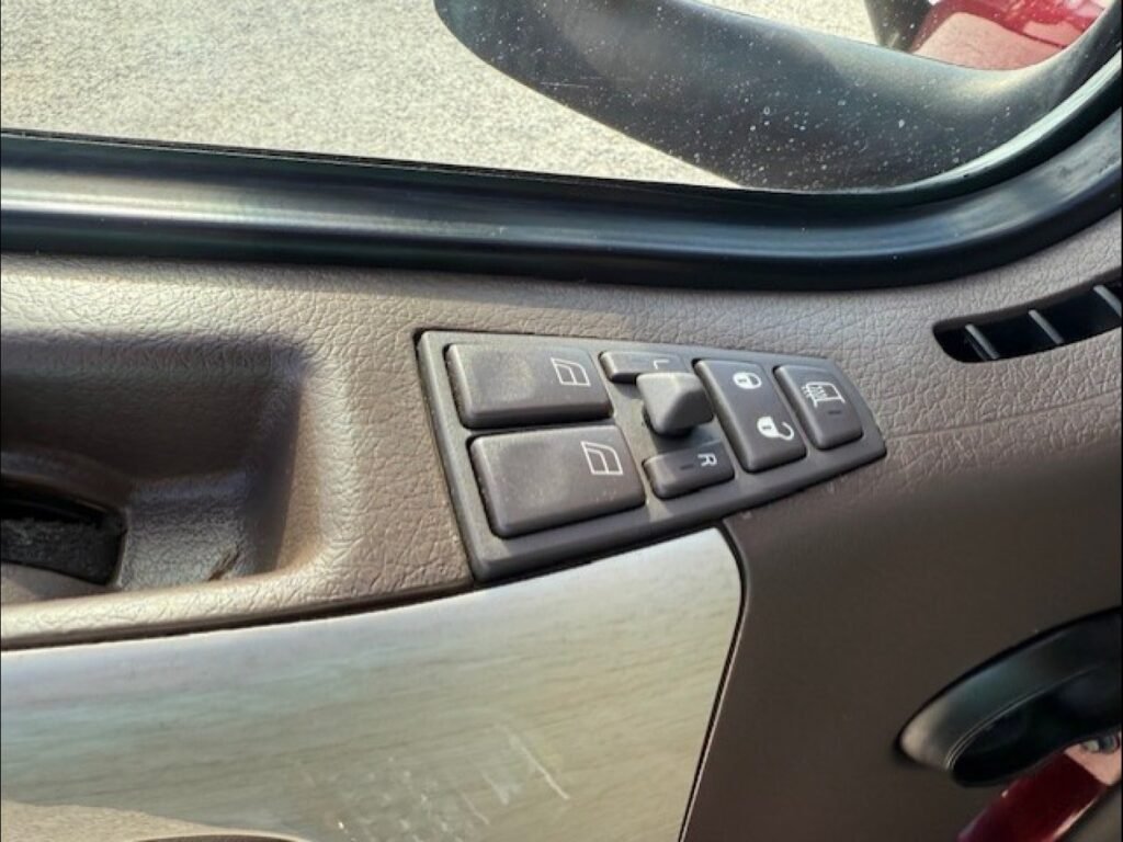 939463a1-dbb3-49cd-b419-f21c7df6d006