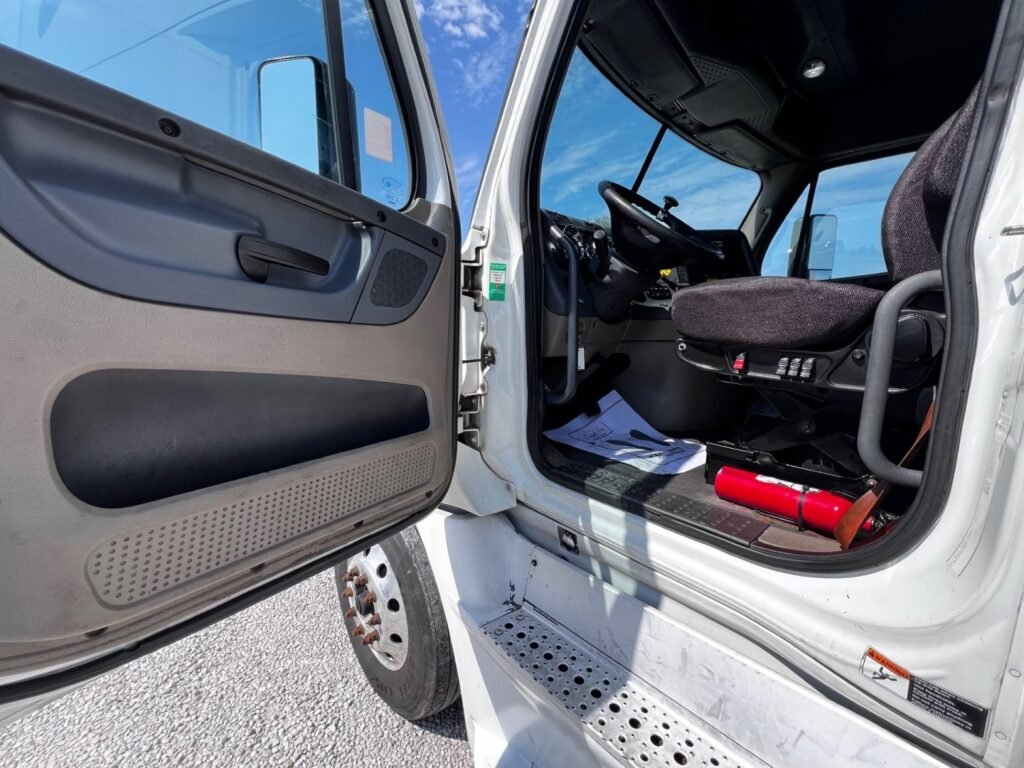 d9c37048-2a0f-4a9e-a051-aca9874beb0e